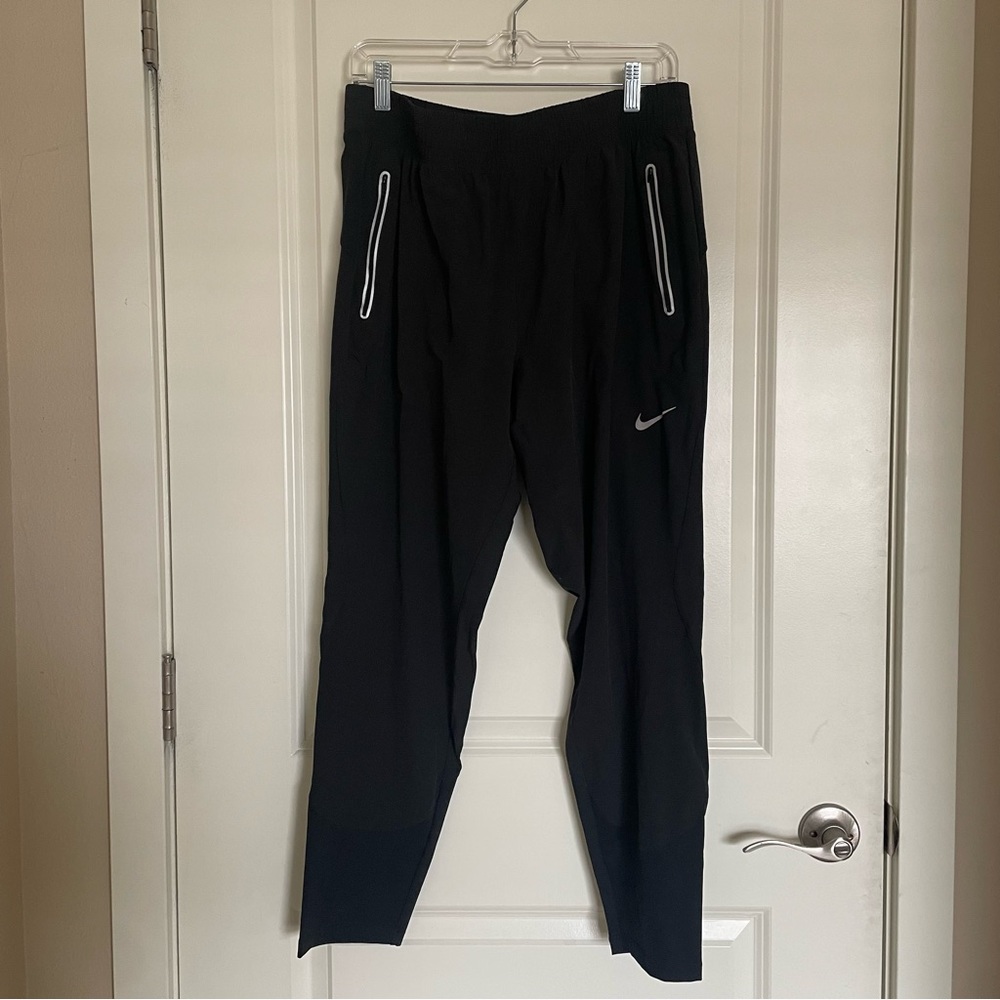 Black Nike dri fit sweatpants joggers